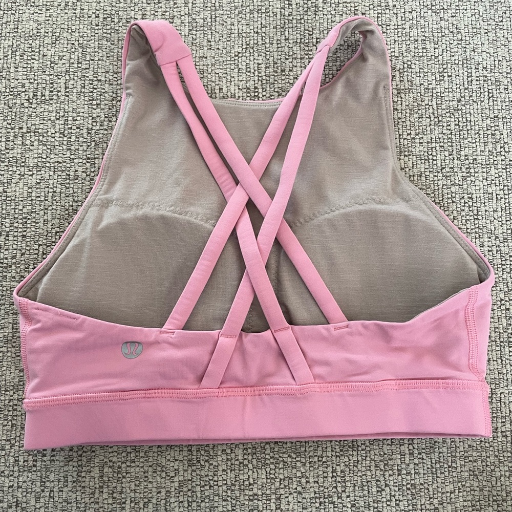 Lululemon high neck energy sports bra size 4